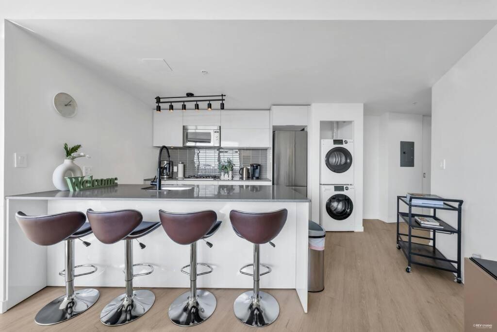 Skyview, 40Th Floor! 2Br Condo In Downtown Vancouver Zewnętrze zdjęcie